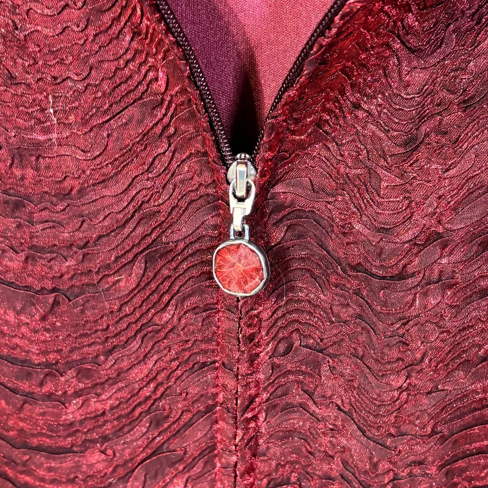 Vintage Joseph Ribkoff Red Textured Jacket Women’s Size 16 Zipper Closure